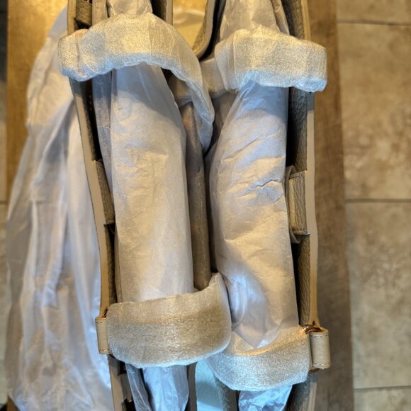 BRAND NEW UNOPENED DAGNE DOVER LARGE ALLYN TOTE - Picture 3 of 3